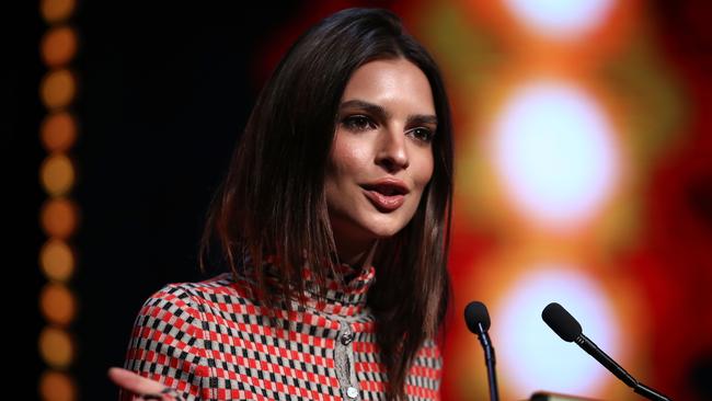 Emily Ratajkowski accepts the GQ International Woman of The Year award. Picture: Ryan Pierse