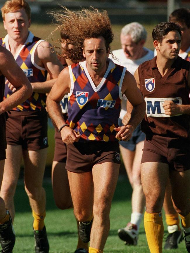 John Platten wearing Hawthorn’s infamous diamond strip.