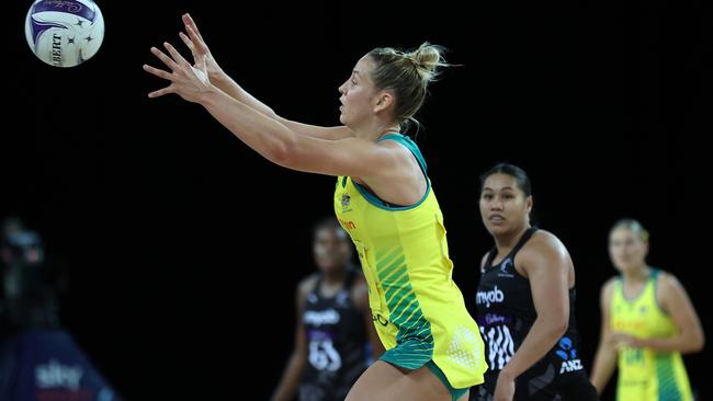 Jamie-Lee Price of the Australian Diamonds takes a pass during the Constellation Cup netball match in Auckland. Photo: Getty Images