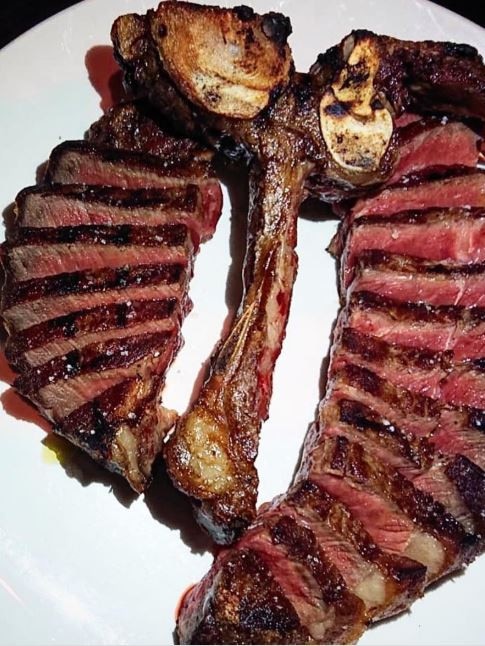 The 1kg T-bone steak from Fratelli Paradiso. Credit: @come_eat_with_chrissy