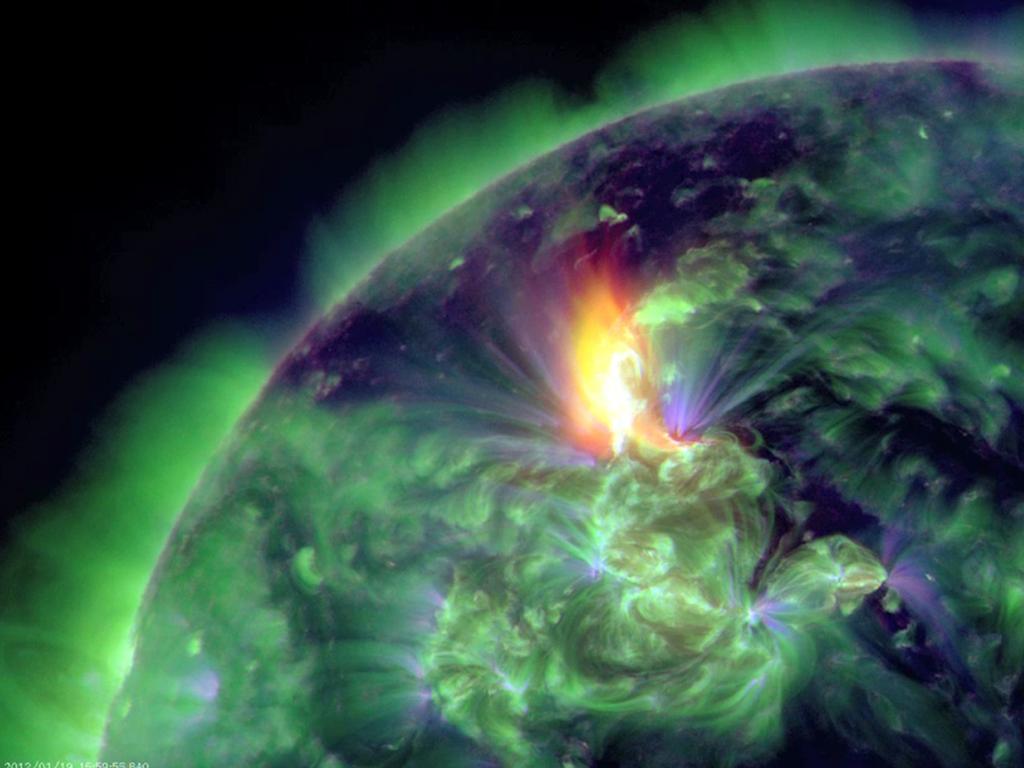 Solar Flare Hits Earth Today; Strong Auroras Expected » Explorersweb