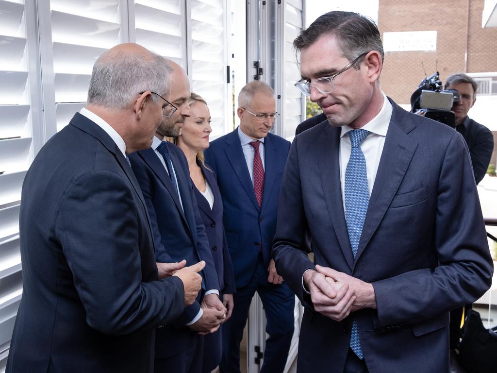 Prime Minister Scott Morrison with Minister Fletcher, the Premier and the local candidate for Bennelong Simon Kennedy to announce the Commonwealth and NSW Governments have committed $220 million towards upgrading Epping Bridge. Picture: Jason Edwards