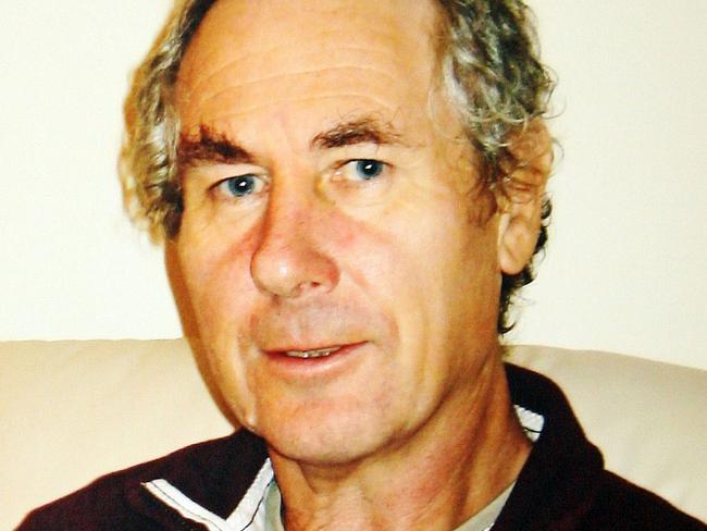 A combination of photos shows John Darwin (L) and his wife Anne Darwin (R). A British woman convicted of insurance fraud with her husband for faking his death in a canoe accident has offered to repay nearly 600,000 pounds, lawyers said 11 Nov 2009. The husband, John Darwin, is offering to pay back a nominal one pound of the money he received in the scam, which was revealed after he turned up at a London police station in 2007, five years after his disappearance.