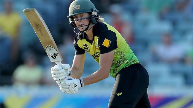 Ellyse Perry has been passed fit to play against Bangladesh by her captain Meg Lanning.