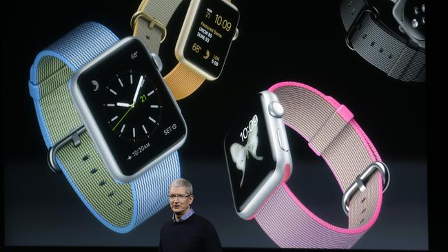 Tim Cook introduces nylon bands for Apple Watch.