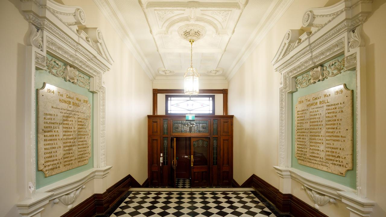 In the Tasmanian Treasury building in Hobar.11/09/2019 photography Peter Mathew