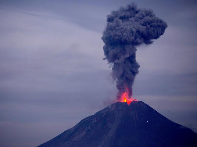 Bali volcano: Why we should be worried about Mount Sinabung | news.com ...