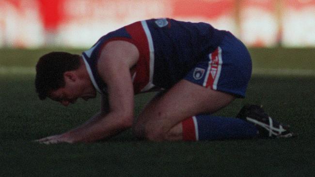 Rohan Smith vents his frustrations at the 1997 preliminary final loss.