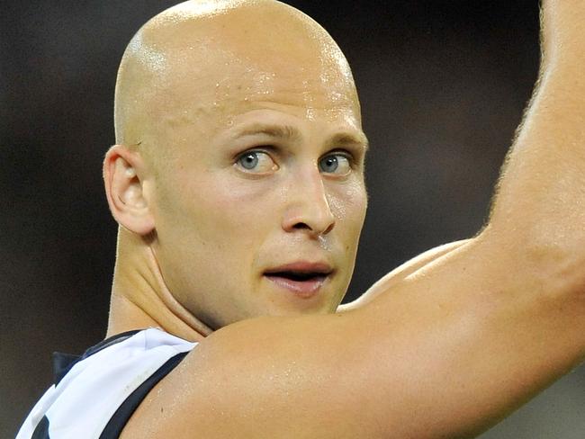Geelong v Essendon. MCG. Gary Ablett Jr applauds the crowd after the cats win.