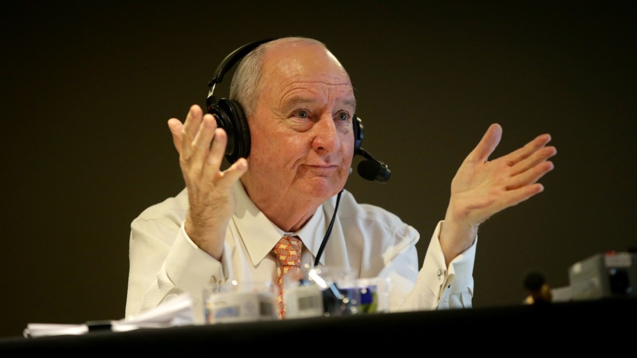 Friends 'weep unashamedly' as Alan Jones retires from radio