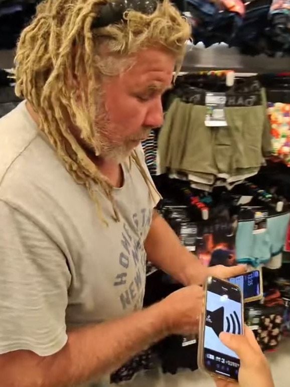 The teen pretended to take money via tapping. Picture: TikTok/boaters_