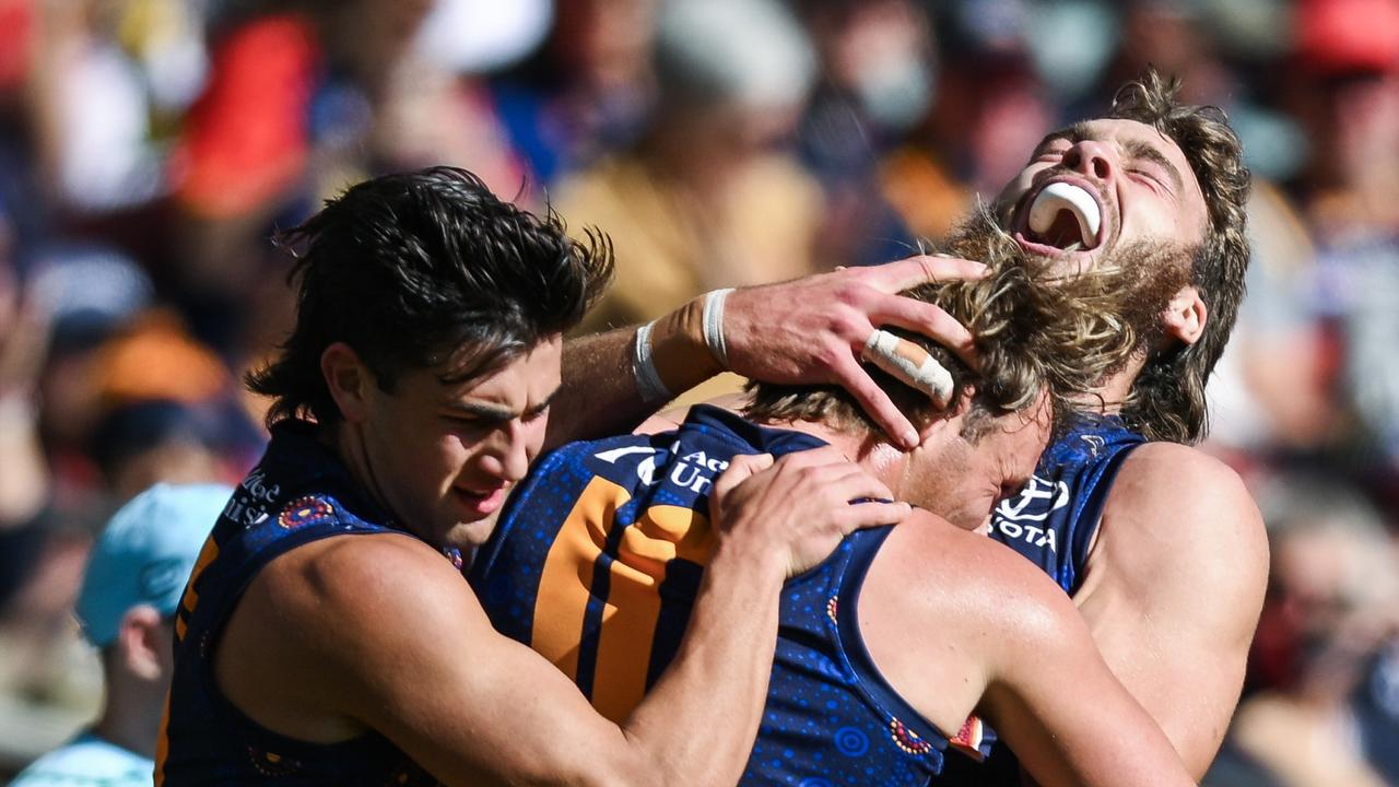 Dawson provides latest masterclass in big Crows win