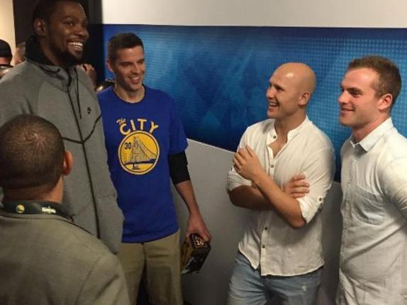 Gary Ablett meets NBA star Kevin Durant