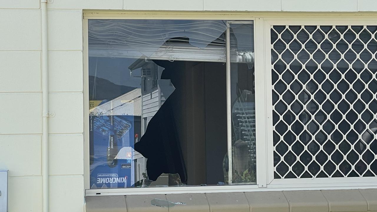 Window broken at unit fire on the corner of Palmerston St and Kings Rd, Pimlico, on Thursday afternoon. Picture: Supplied.