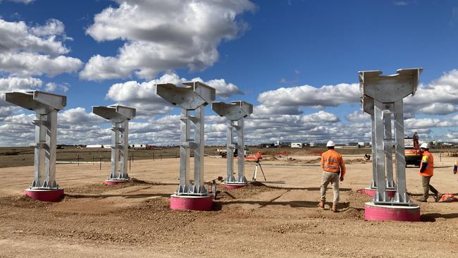 Construction work continues on the Wandoan South Solar project in Queenslandâs Western Downs.