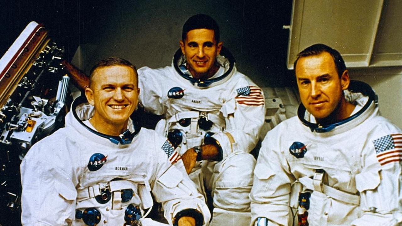 Apollo 8 astronaut dies in plane crash