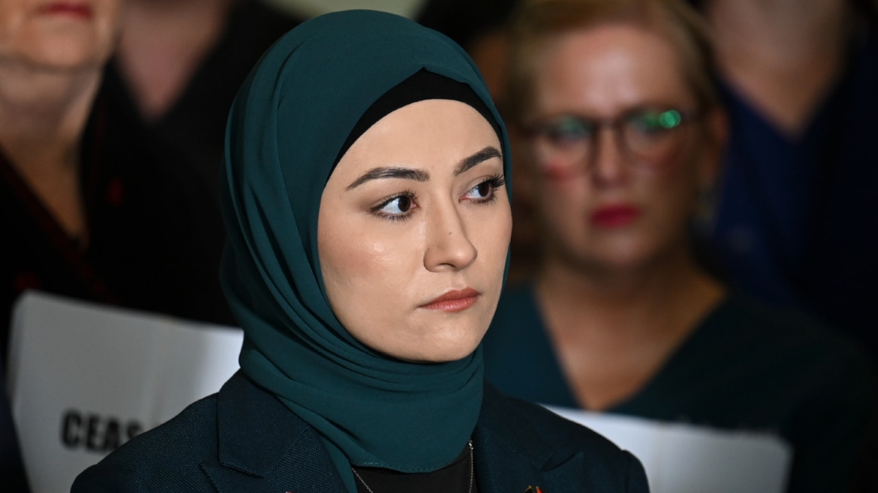 Fatima Payman crossing the Senate floor reveals internal ‘issues’ within Labor