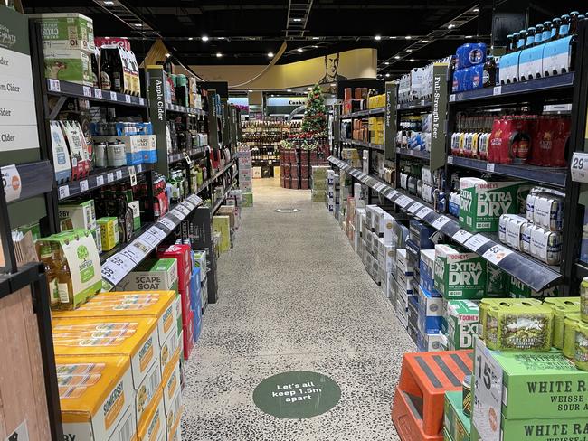 Panic buying has hit some supermarkets in Sydney while others remain fully stocked during the Avalon covid cluster outbreak. Dan Murphy's in Wolli Creek was fully stocked. Picture: Toby Zerna