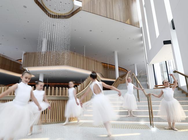 SUNDAY TELEGRAPH - 3/12/19Young dancers from GB Dance Co. in Chipping Norton pictured in the foyer of the new "Coliseum West HQ". Picture: Sam Ruttyn