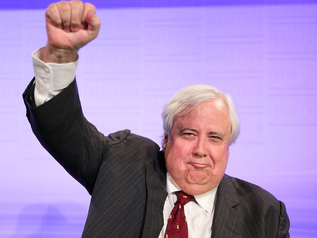 The crossbenchers are going rogue and Clive Palmer has mobilised them. Picture: Getty Images