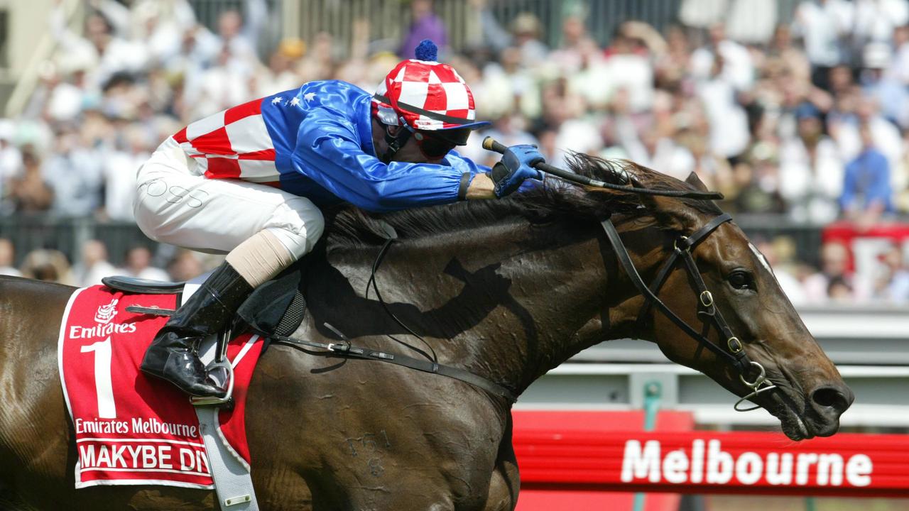 Makybe Diva wins the 2005 Melbourne Cup.