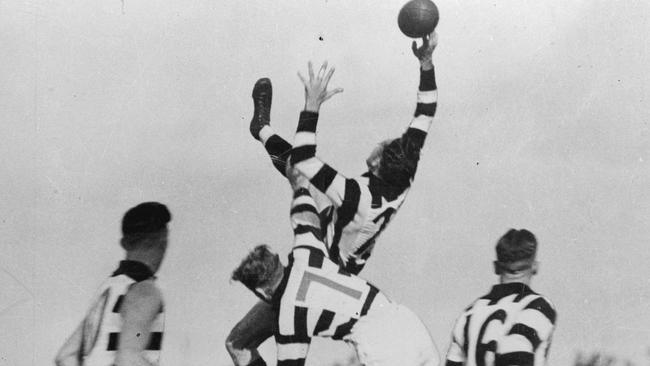 Ron Todd was a forward star at Collingwood but his shock defection to Williamstown angered the Magpies.