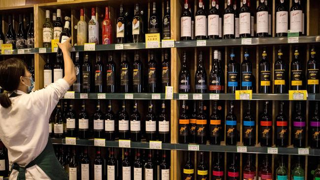 Australian exporters shipped wine to 117 destinations, with the top five by value being China, the US, the UK, Canada and New Zealand. Picture: NOEL CELIS / AFP