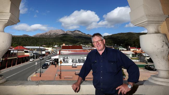 <s1>West Coast Mayor Phil Vickers on the balcony of the Empire Hotel at Queenstown.</s1> Picture: CHRIS KIDD