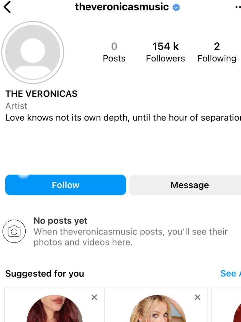 The pair wiped their band Instagram page.