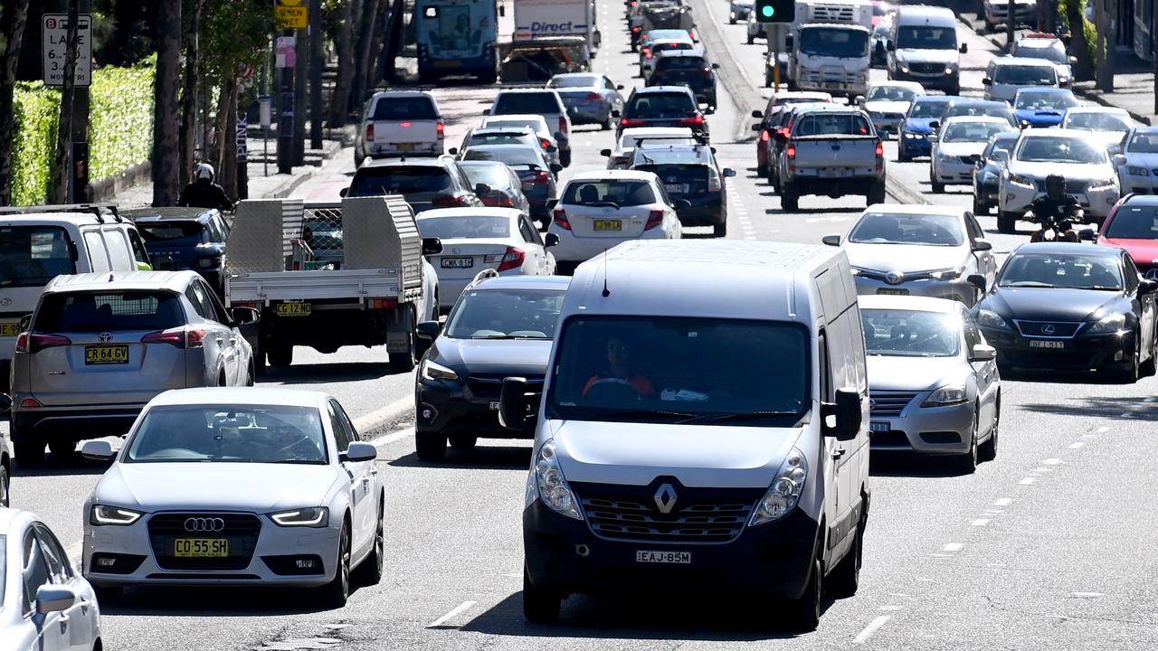 Incident brings traffic on City Rd, Camperdown in Sydney to standstill ...