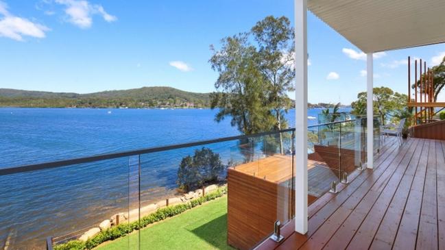 Sweeping views of the Brisbane Waters.