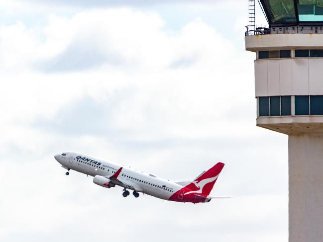 MELBOURNE, AUSTRALIA- NewsWire Photos APRIL 15 2021:  Qantas flight takes off from Melbourne Airport. Qantas will resume it flights to New Zealand on the 19th April 2021.  NCA NewsWire / Sarah Matray