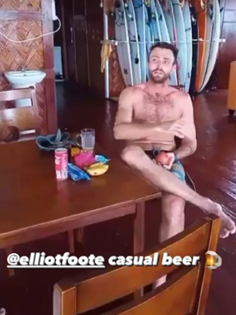 Elliot Foote was seen drinking a beer on his friends Instagram