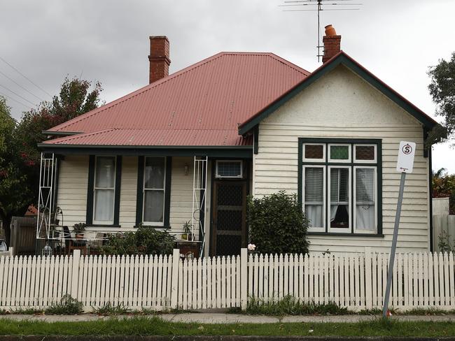 MELBOURNE, AUSTRALIA - NewsWire Photos APRIL 09, 2021:  Generic housing stock in suburbs of Melbourne, Victoria. Picture: NCA NewsWire / Daniel Pockett