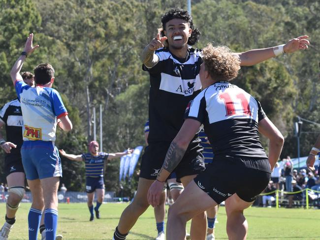 Colts 1 finals action between Easts and Souths.