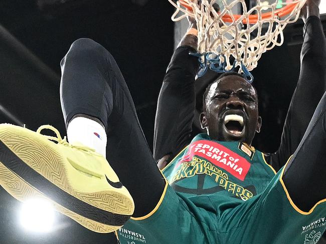 HOBART, AUSTRALIA - DECEMBER 29: Majok Deng of the Jackjumpers dunks the ball during the round 14 NBL match between the Tasmania Jackjumpers and Brisbane Bullets at MyState Bank Arena, on December 29, 2024, in Hobart, Australia. (Photo by Steve Bell/Getty Images)