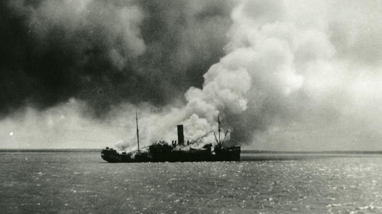 The â&#128;&#152;Zealandiaâ&#128;&#153; after the Bombing of Darwin, 1942.