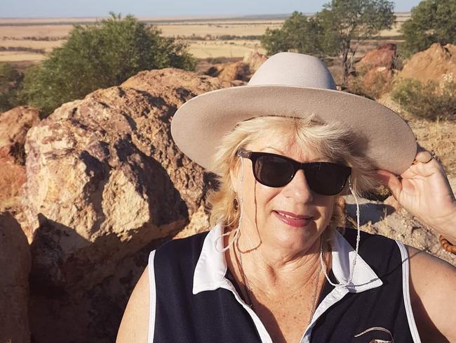 Travelling psychic bringing joy to regional Queensland