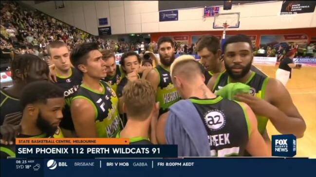 Phoenix dominate Wildcats in Melbourne