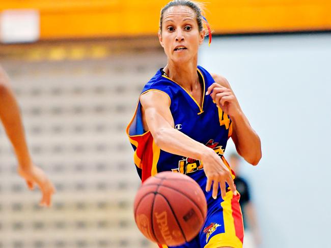 Women's Darwin Basketball Championship grand final - Eagles versus Tracy Village Jets. Kylie Duggan (4)