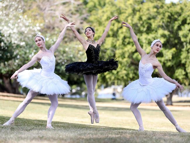 Lisa Edwards, Neneka Yoshida and Georgia Swan will perform in a free shwoing of Swan Lake at the Brisbane Riverstage in October. Picture: Tara Croser.