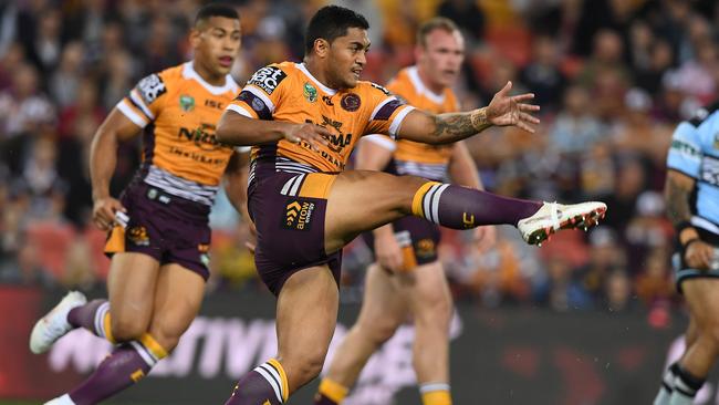 Milford showed his best against Cronulla. (AAP Image/Dave Hunt)