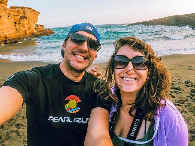 Survivors of deadly Whitsunday chopper crash sue tour company