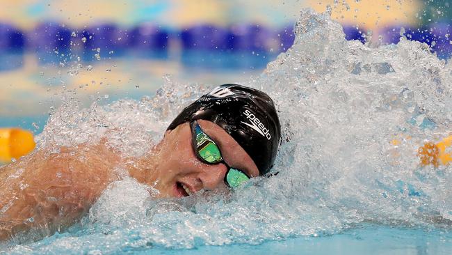 Elijah Winnington smashed his rivals and while recording the fastest time for two years in 400m freestyle when he competed in Adelaide.