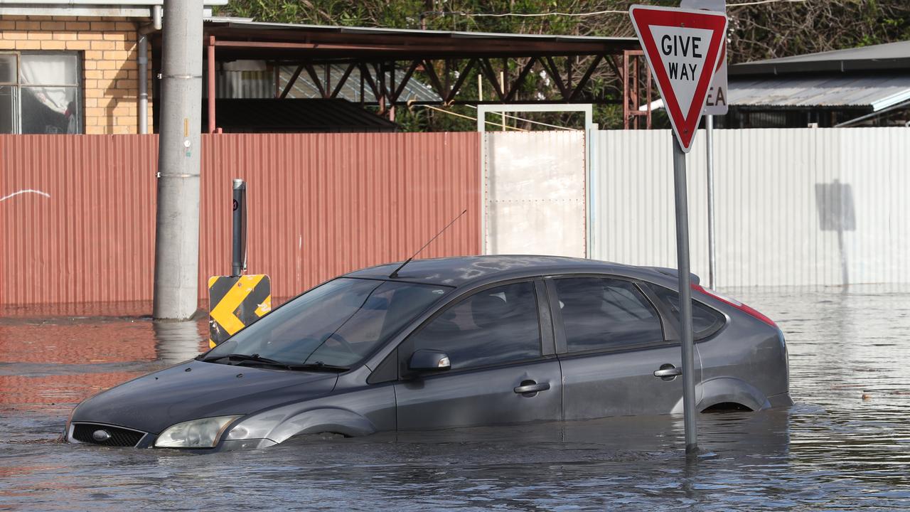 Flood-affected residents have been advised to strictly avoid driving into floodwaters. Picture: NCA NewsWire/ David Crosling.