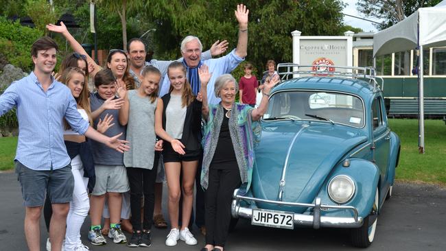 Ivan and Beth Hodge and their Volkswagon in New Zealand with family members