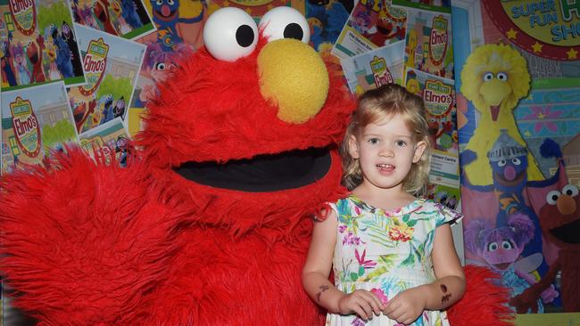 Darwin kids meet Elmo | NT News