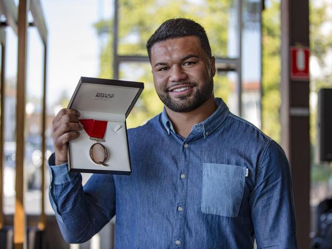 Tai Ford with his Alec Evans Medal. Picture: QRU/Brendan Hertel