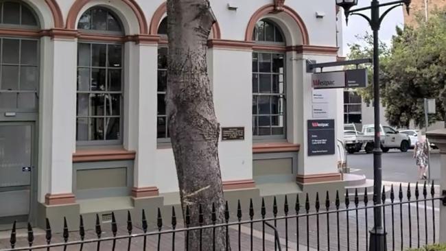 The former bank is proposed to be redeveloped into an Italian restaurant with a five-bedroom apartment above it.