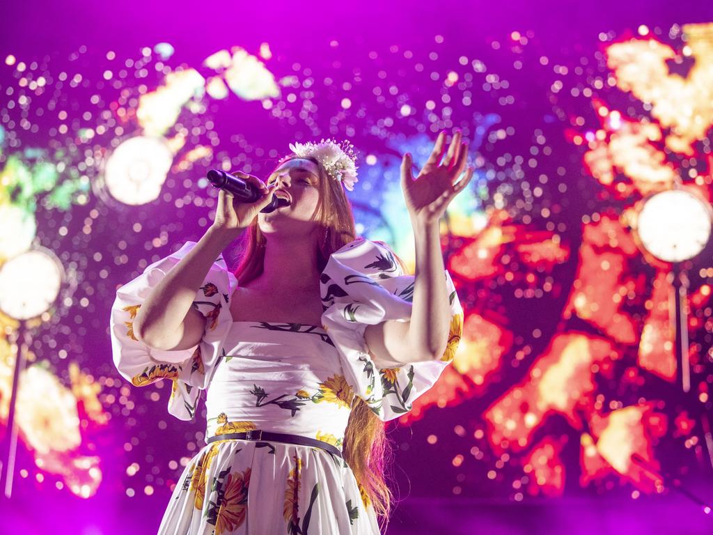 Friday nights headline act Vera Blue performs at the Toowoomba Carnival of Flowers Festival of Food and Wine. Friday, September 9, 2022. Picture: Nev Madsen.